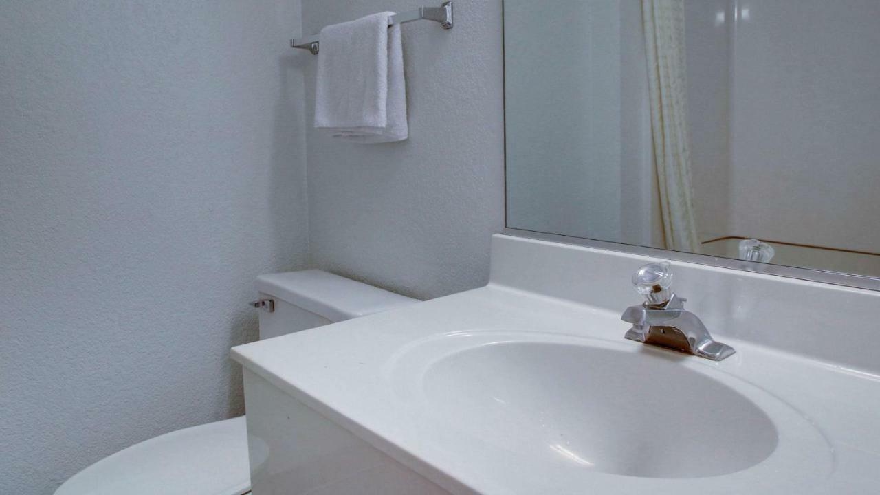 Baymont Inn & Suites Shawnee Dış mekan fotoğraf