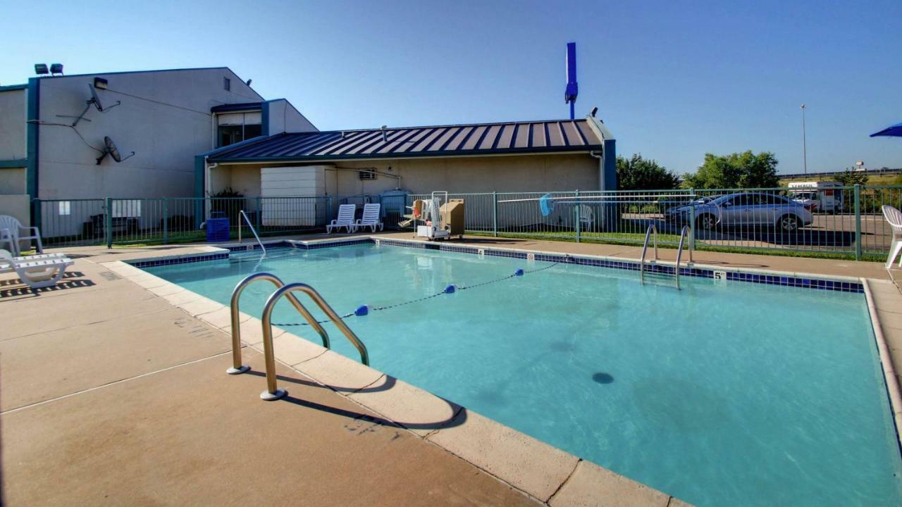 Baymont Inn & Suites Shawnee Dış mekan fotoğraf